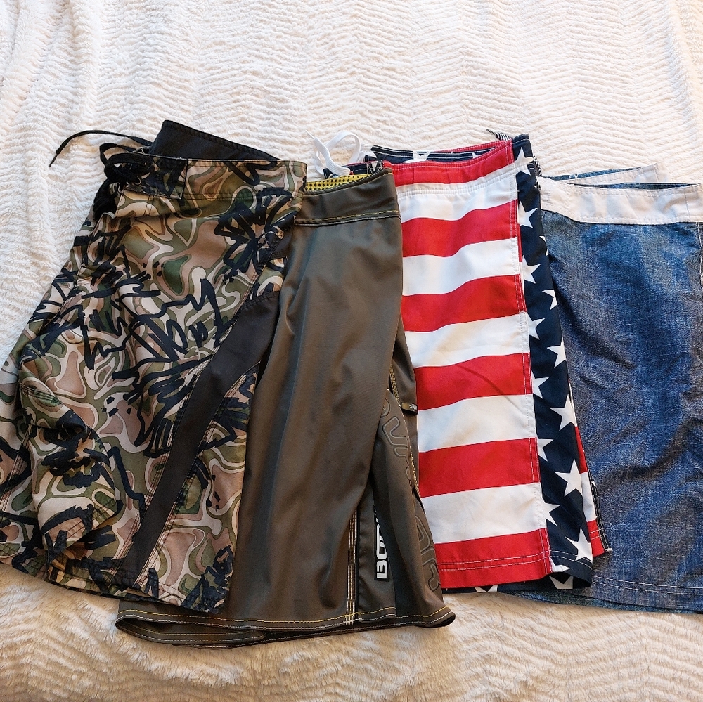 Body Glove Camouflage Board Shorts Swim